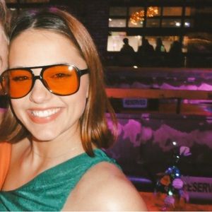 Meet your Posher, Logan